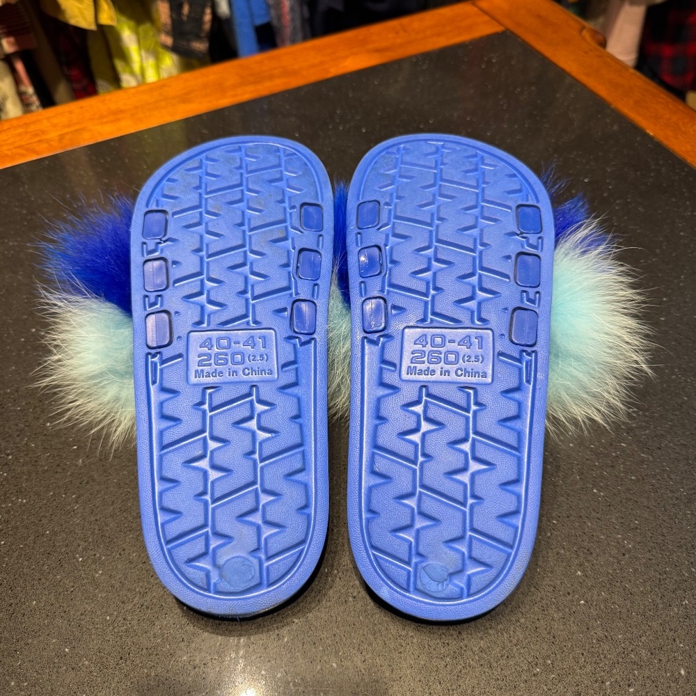 Real Fox Fur Slides with Rubber Soles - Picture 7 of 7